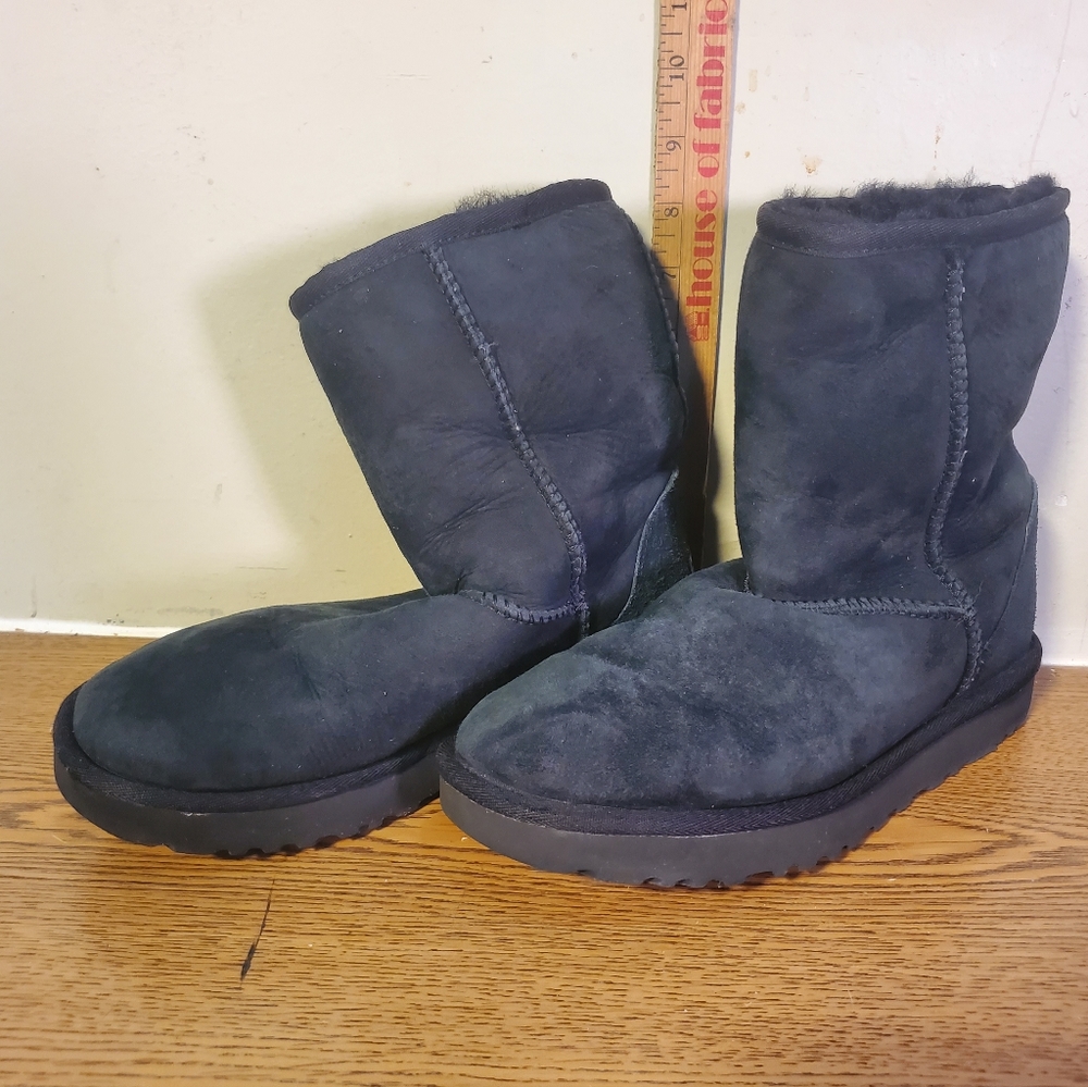 Ugg black women's boots size 7